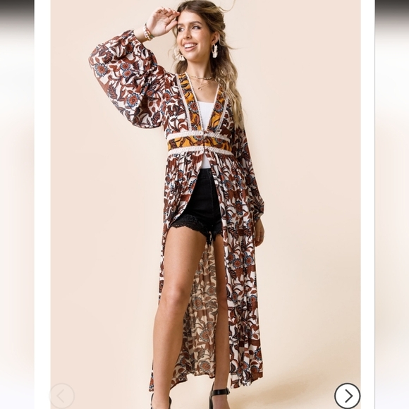 Francesca's MI AMI Lenette Floral Crochet Trim Long Kimono. Size S/M NWT - Picture 1 of 15